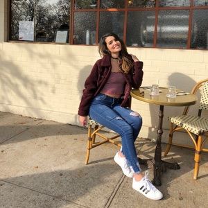 Meet your Posher, Iness